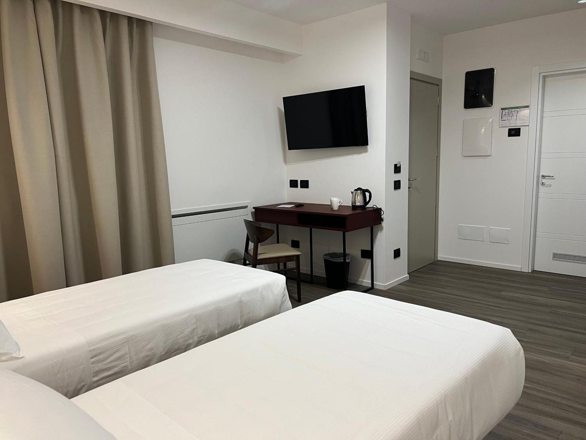 Roccaregina Hotel Шакка Экстерьер фото